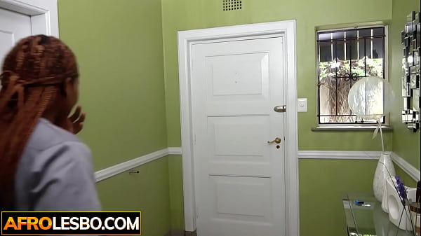 Amateur African babe Chidinma massaging her ebony lesbian clients pussy