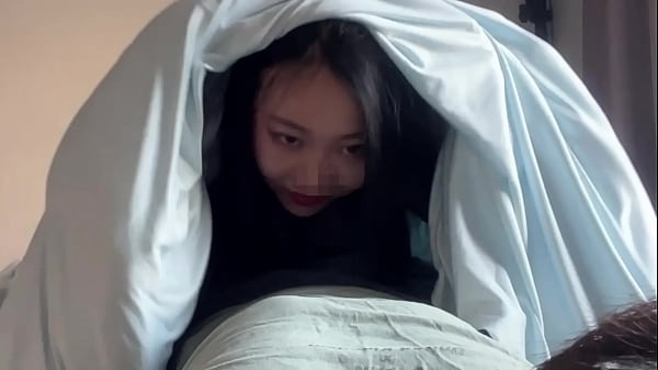 朝起きたら彼女に犯されてた…！そのまま変態おまんこをバックから突いてあげたら大喜びで中イキ絶頂　ハメ撮り　リアル　主観　喘ぎ声　巨乳　かわいい　素人　カップル　投稿　個人撮影　日本人　えむゆみ