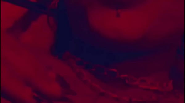 Só cuzinho. Caroleta Roots